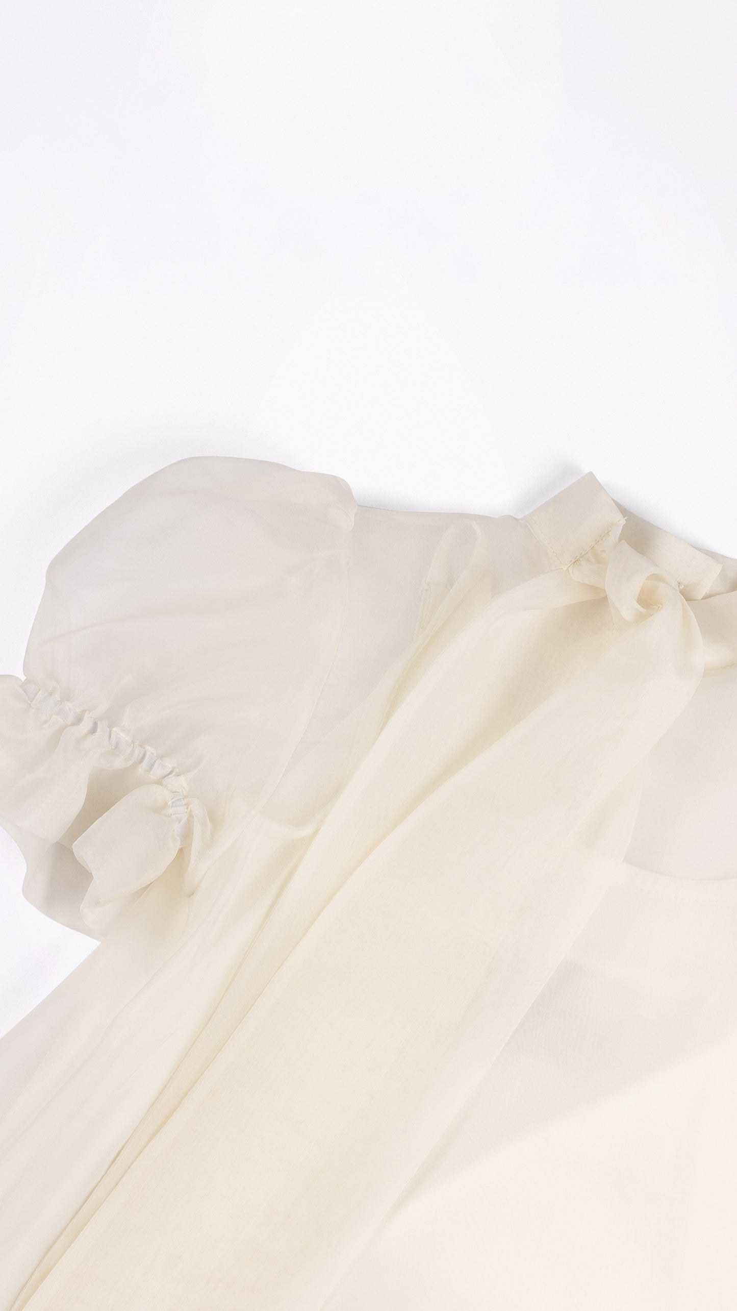 PUFFED SLEEVE BOW TIE-UP DETAIL TOP WITH STRAPPY INNER TOP