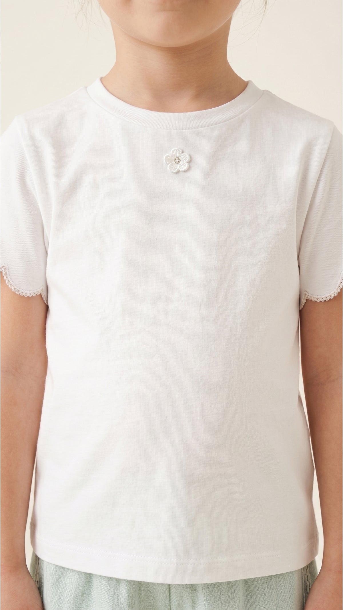 Scallop-Sleeve Floral Appliqué T-Shirt