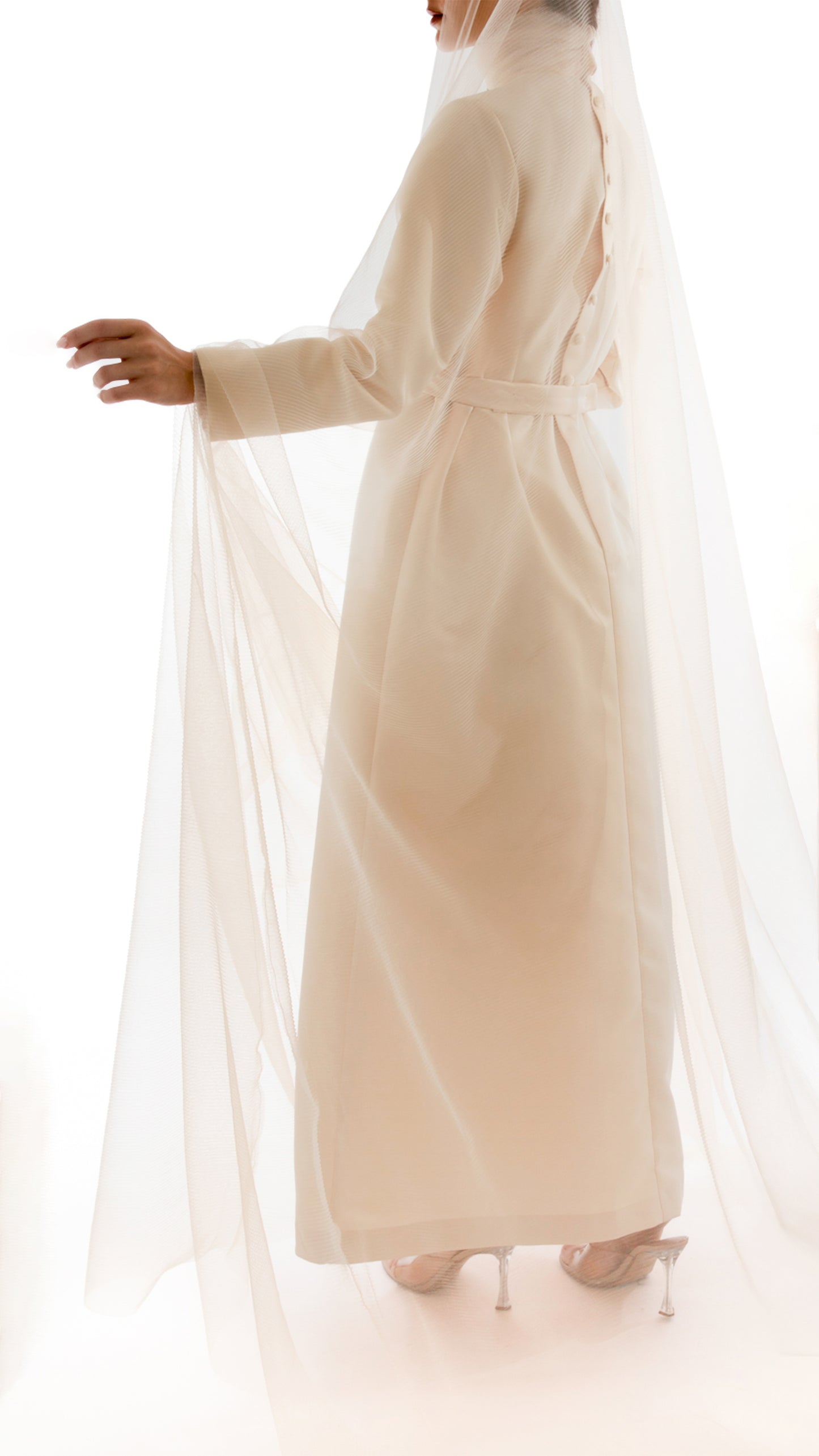 Gathered Neck Detail Evening Dress and Tulle Veil Ensemble